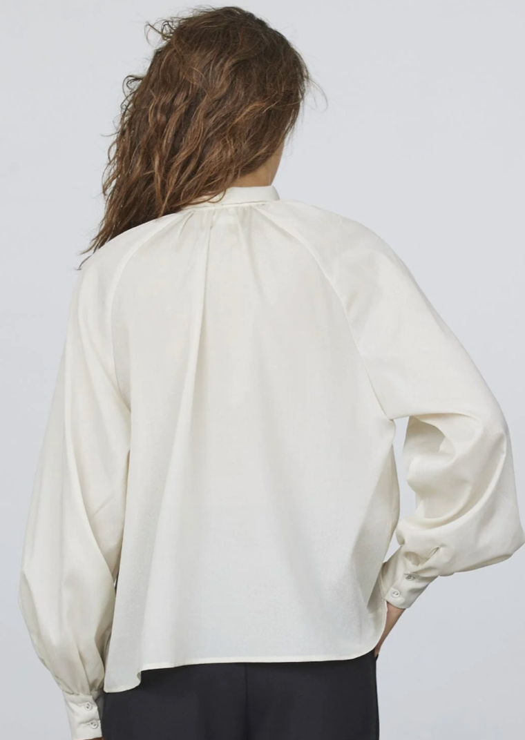Vibina Blouse