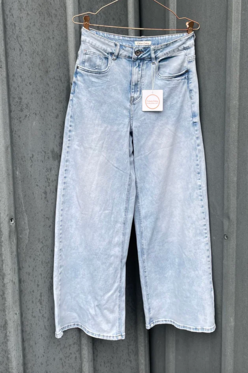 Lyse jeans med vide ben