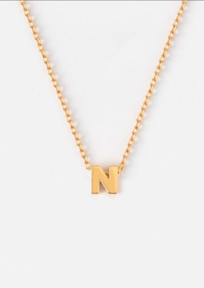 Initialsmykke N