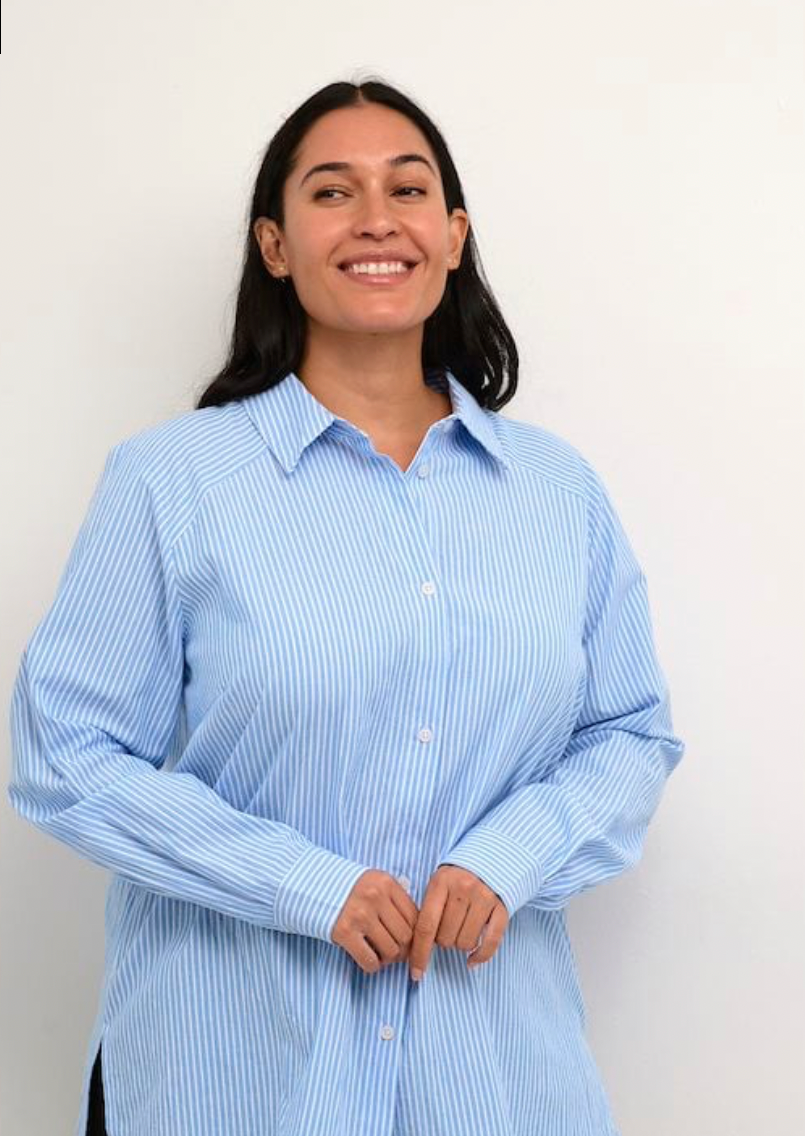 Oversized skjorte med blå striper