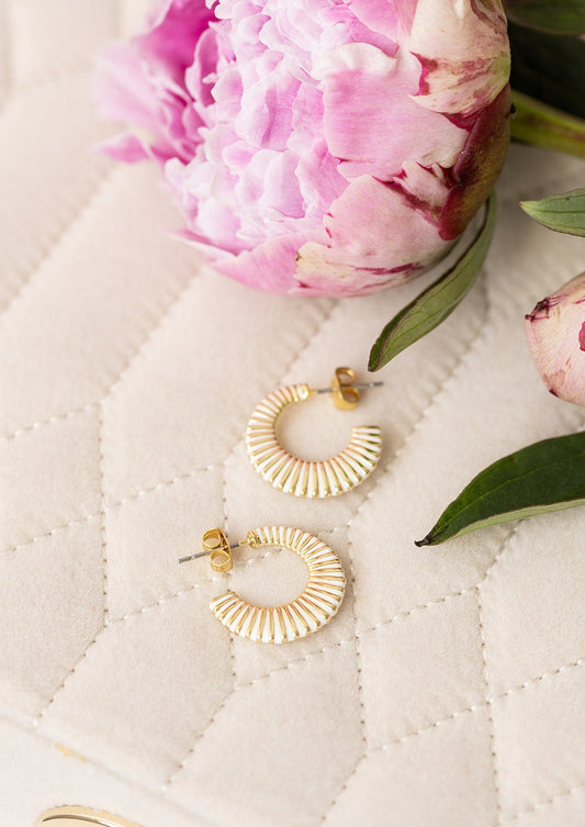 Lola Earring Creme