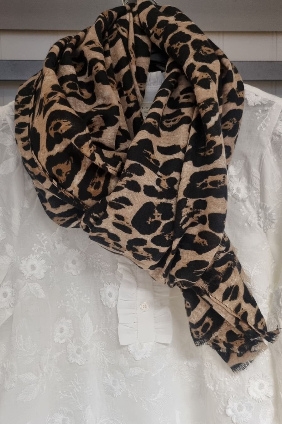 Leopard-mønstret skjerf