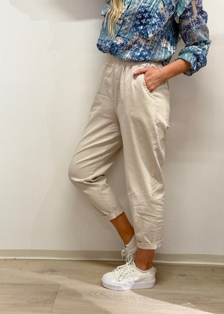 Line Chino Pant