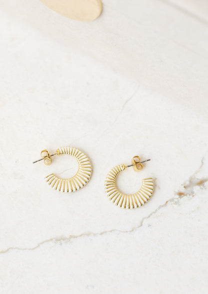 Lola Earring Creme