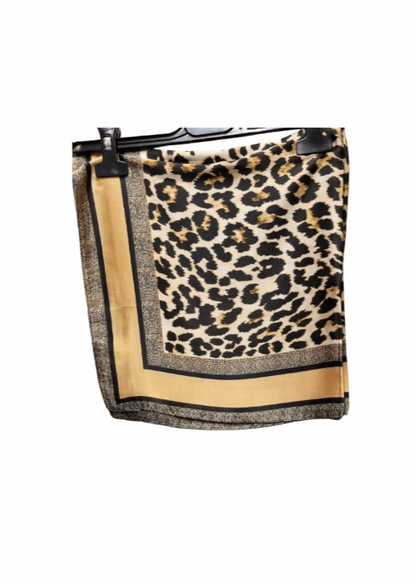 Silkeskjerf med leopardmønster