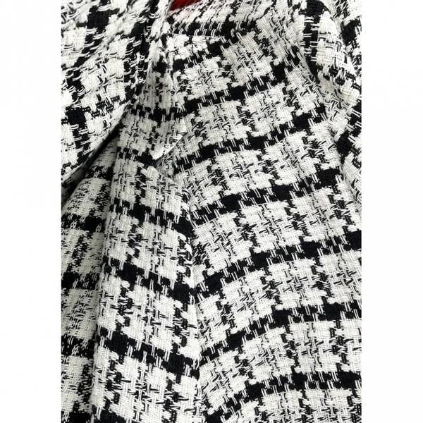 Oversize blazer i sort/hvitt mønster